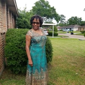 Meet your Posher, Sandra